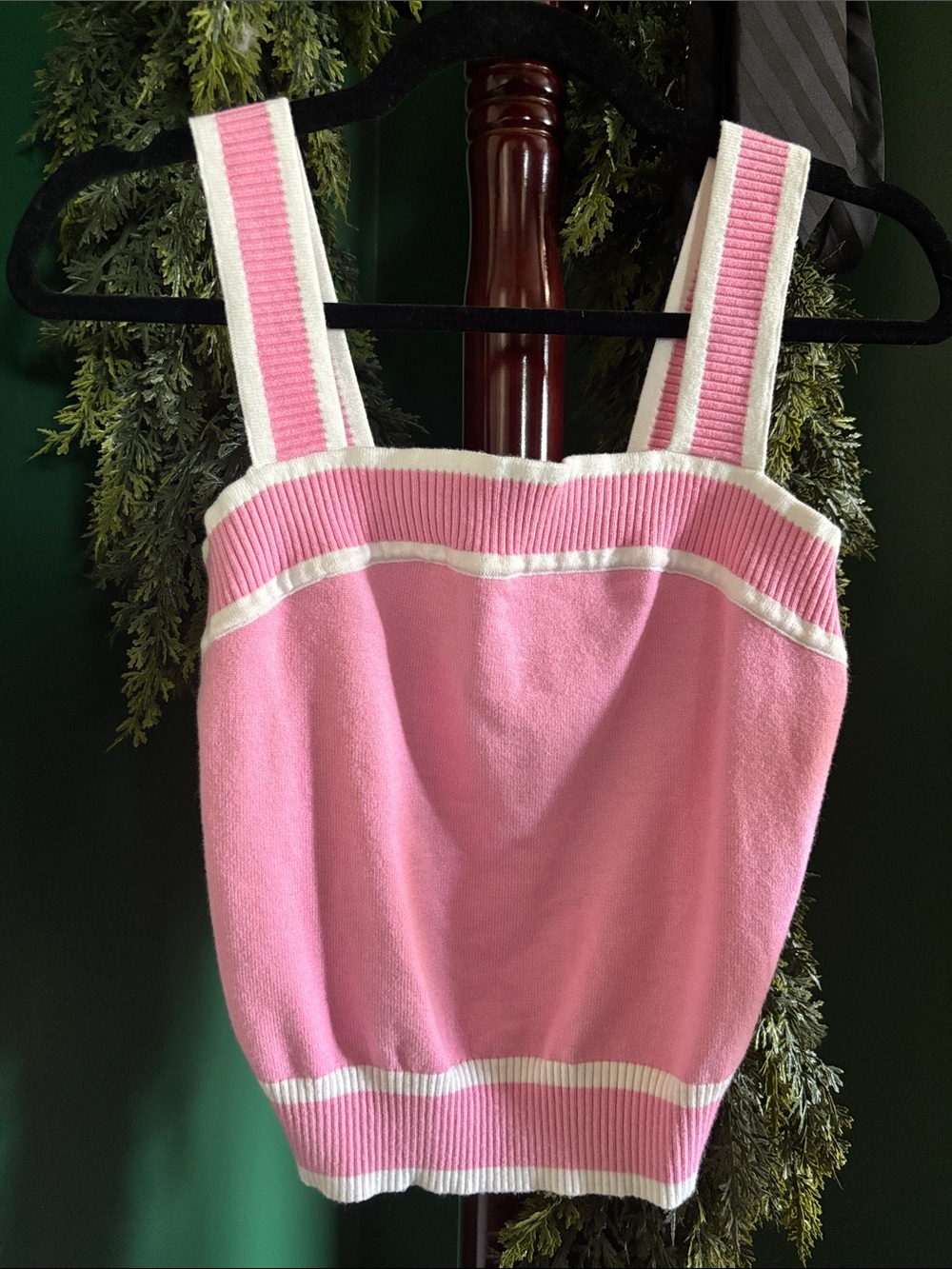 Dokotoo Square Neck Color Block Knit Crop Tank Top